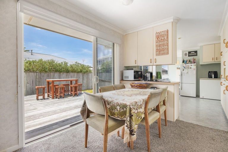 Photo of property in 35 Muricata Avenue, Mount Maunganui, 3116