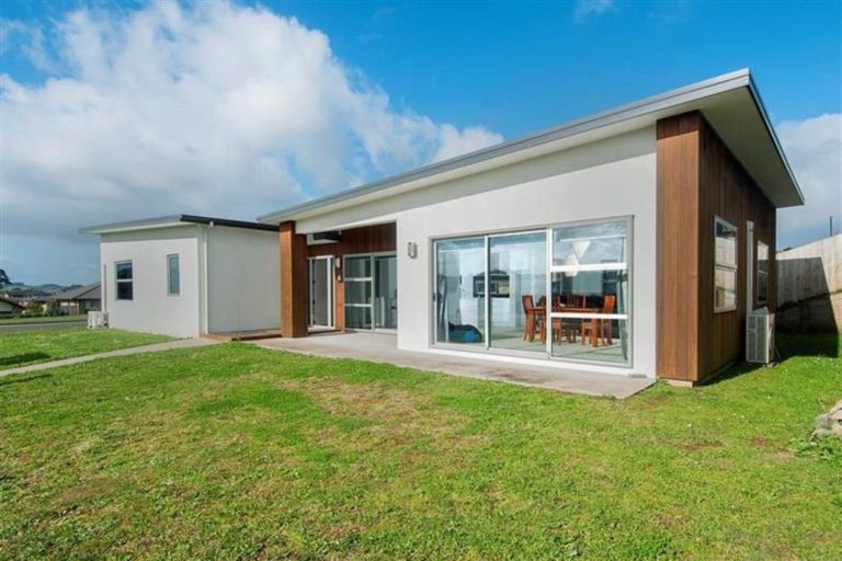Photo of property in 10 Kilbryde Crescent, Pokeno, 2402