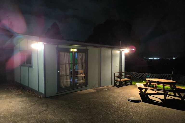 Photo of property in 214 Don Buck Road, Massey, Auckland, 0614