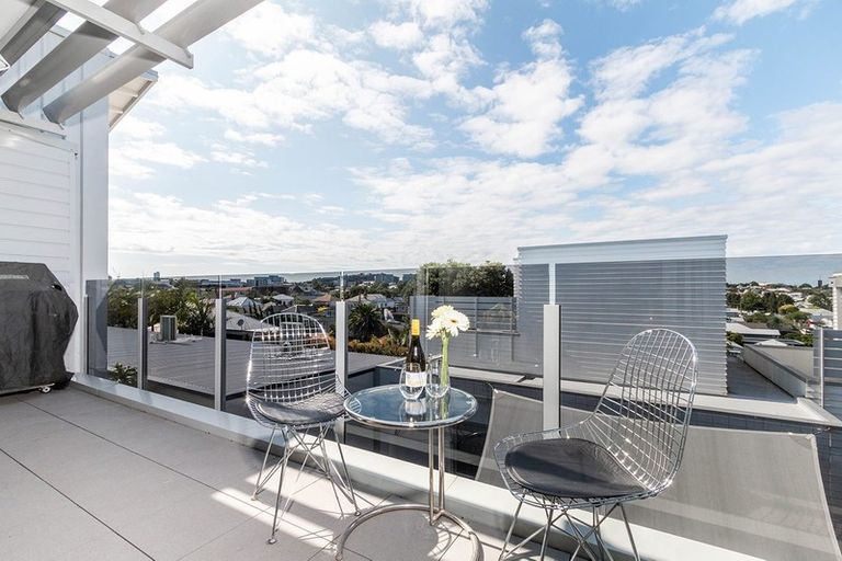 Photo of property in 1d/2 Dickens Street, Grey Lynn, Auckland, 1021