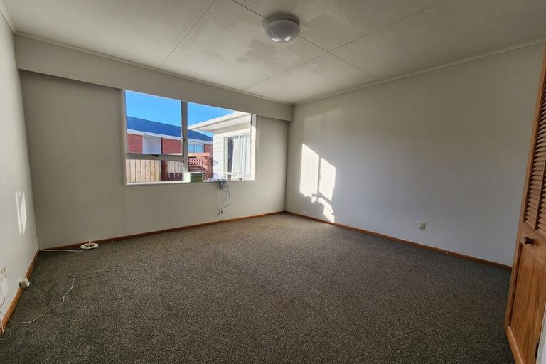 Photo of property in 42 Rangituhi Crescent, Takapuwahia, Porirua, 5022