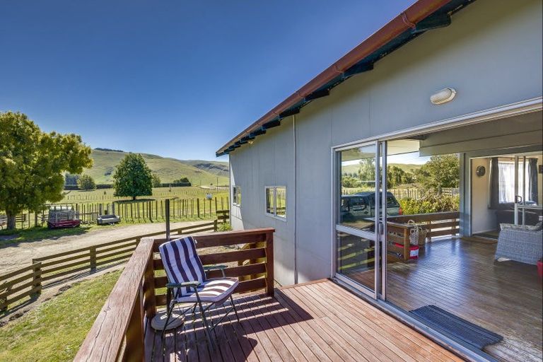 Photo of property in 32 Poukawa Road, Poukawa, Hastings, 4178