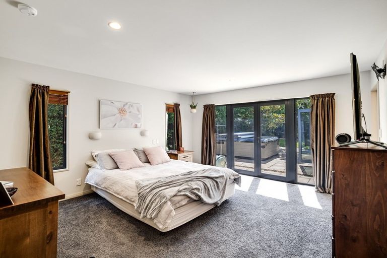 Photo of property in 17 Marsack Crescent, Halswell, Christchurch, 8025