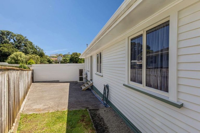 Photo of property in 19g Kenmore Street, Westown, New Plymouth, 4310