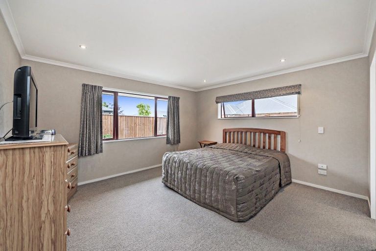 Photo of property in 92 Acacia Avenue, Rangiora, 7400