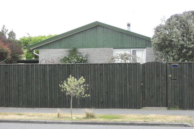 Photo of property in 110 Queenspark Drive, Parklands, Christchurch, 8083