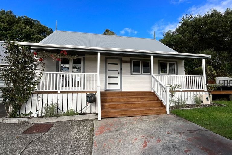Photo of property in 1/24 Halder Place, Torbay, Auckland, 0632