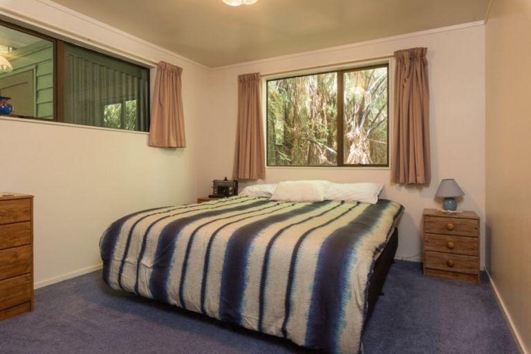 Photo of property in 2932 Kenepuru Road, Portage, Picton, 7282