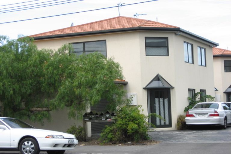 Photo of property in 1/436 Barbadoes Street, Edgeware, Christchurch, 8013