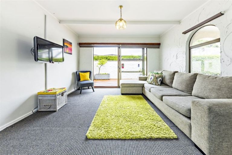 Photo of property in 2/85 Victoria Road, Papatoetoe, Auckland, 2025