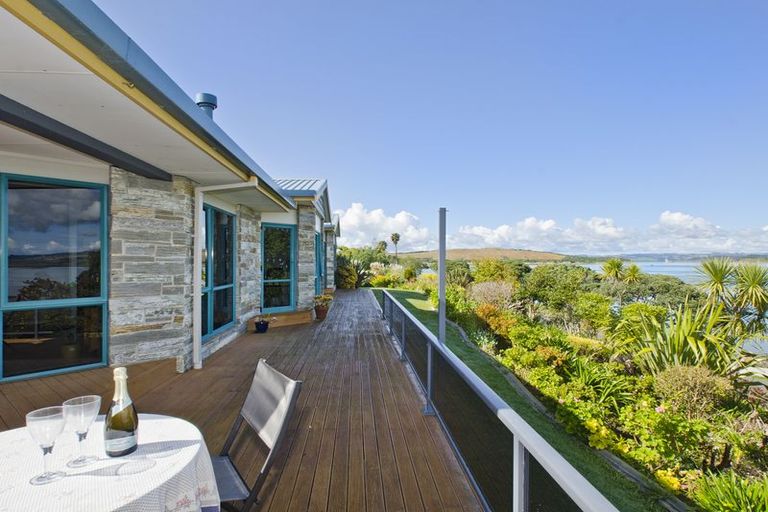 Photo of property in 254 Beach Road, Campbells Bay, Auckland, 0630