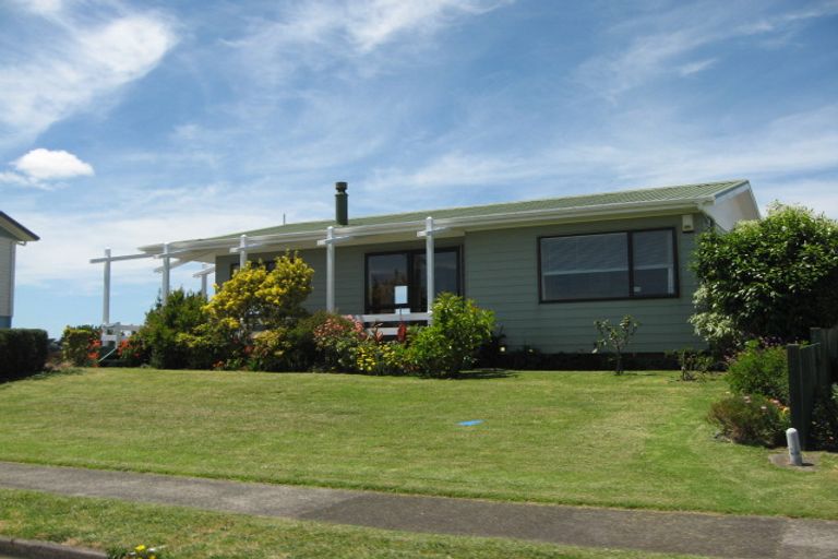 Photo of property in 174 Torkar Road, Clarks Beach, 2122