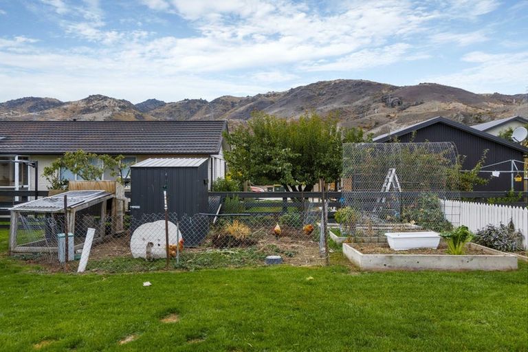 Photo of property in 12 Orient Street, Cromwell, 9310