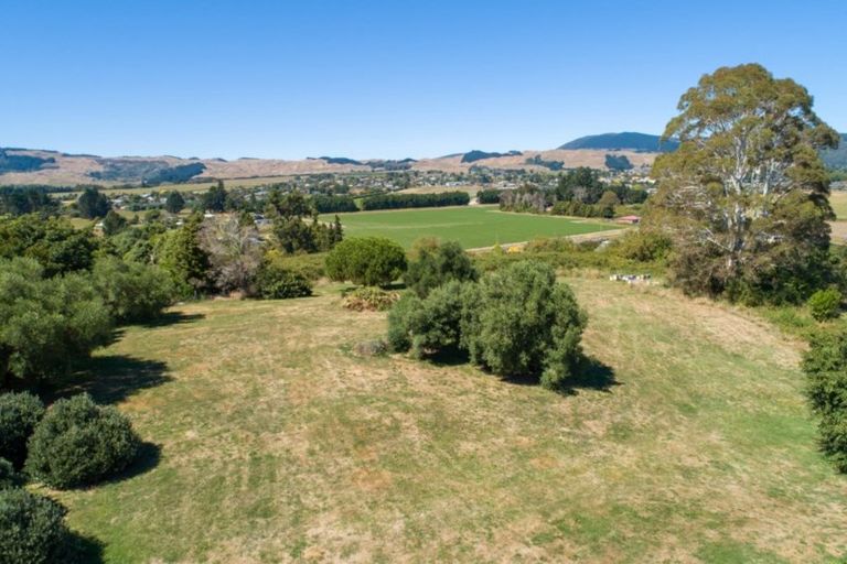 Photo of property in 20 Iriirikapua Parade, Owhata, Rotorua, 3010
