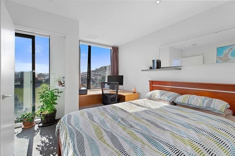 Photo of property in Nouvo Apartments, 5b/21 Rugby Street, Mount Cook, Wellington, 6021