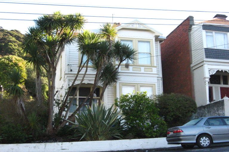 Photo of property in 100 Queen Street, North Dunedin, Dunedin, 9016