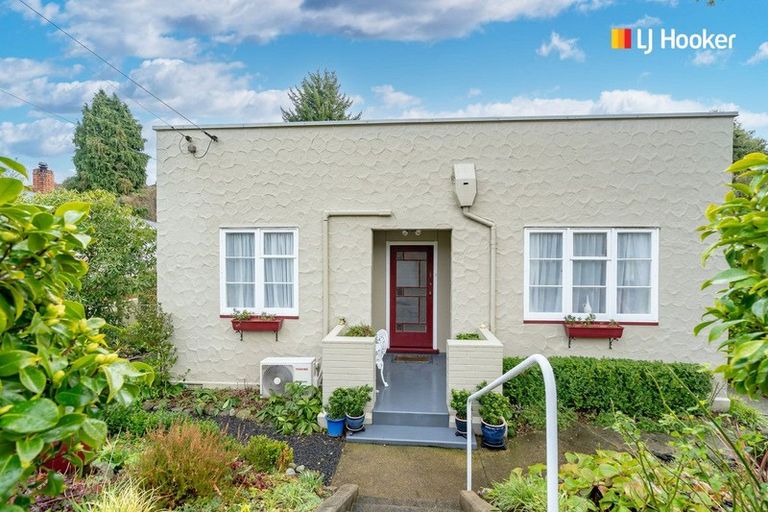 Photo of property in 19 Strathearn Avenue, Wakari, Dunedin, 9010