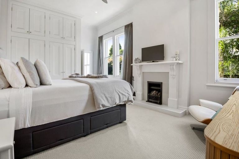 Photo of property in 26 Norwood Road, Bayswater, Auckland, 0622