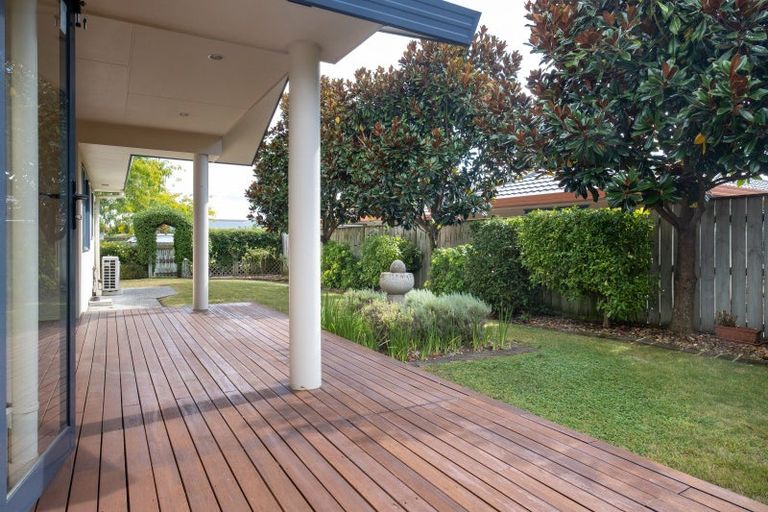 Photo of property in 1 Hanna Place, Havelock North, 4130