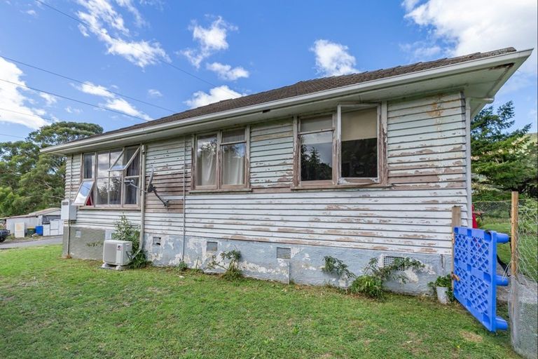 Photo of property in 28 Snake Gully, Shannon, Palmerston North, 4474