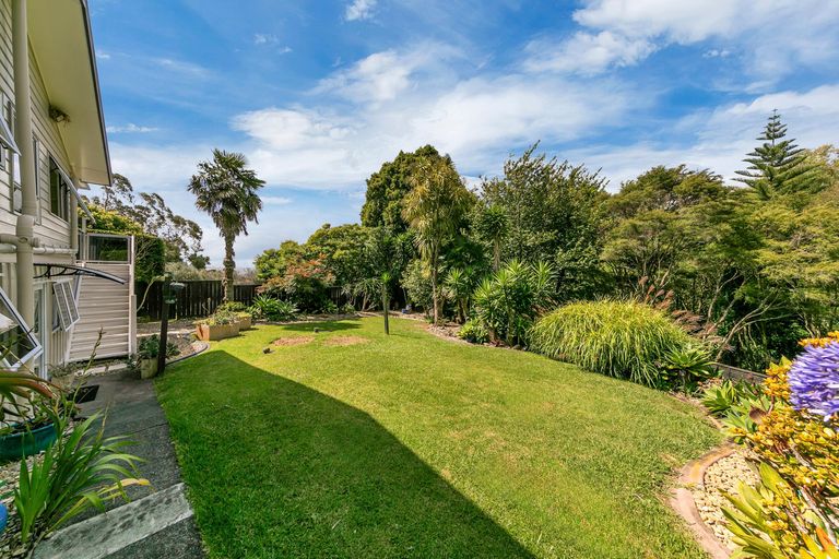 Photo of property in 92 Awanui Rise, Papakura, 2582