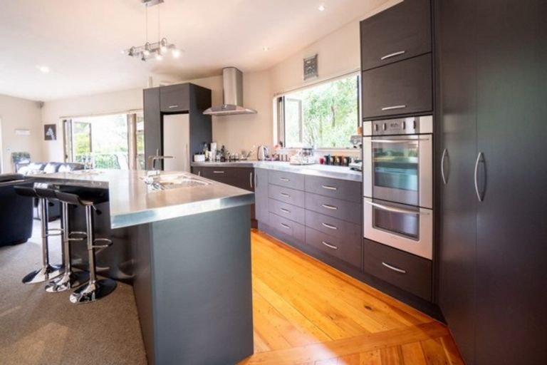Photo of property in 67 Atawhai Road, Fitzherbert, Palmerston North, 4410