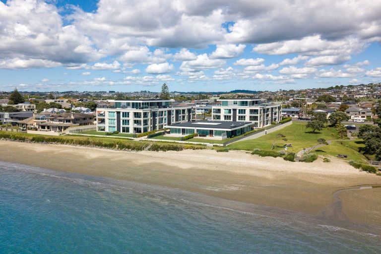 Photo of property in 12/383 Hibiscus Coast Highway, Orewa, 0931