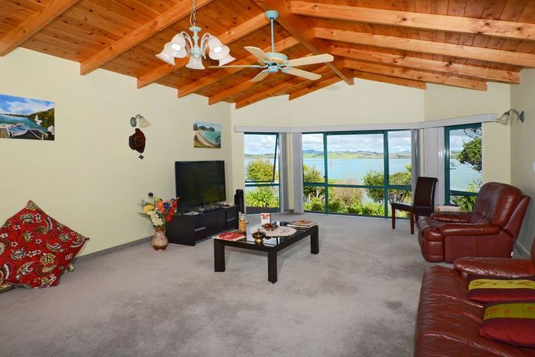 Photo of property in 254 Beach Road, Campbells Bay, Auckland, 0630
