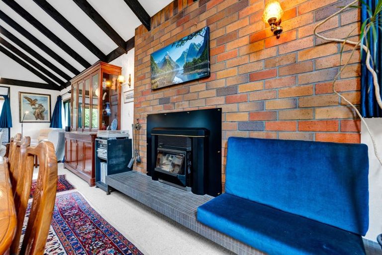 Photo of property in 24 Prudence Place, Oakura, 4314