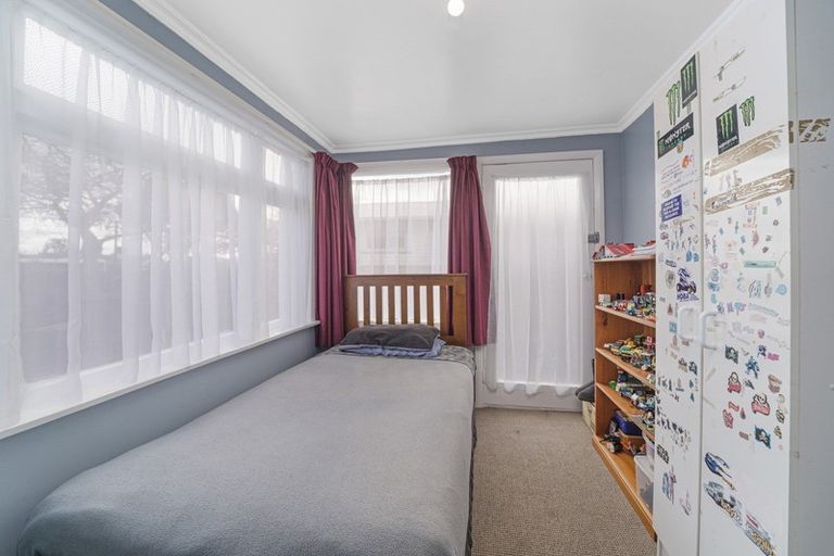 Photo of property in 13 Matai Street, Levin, 5510