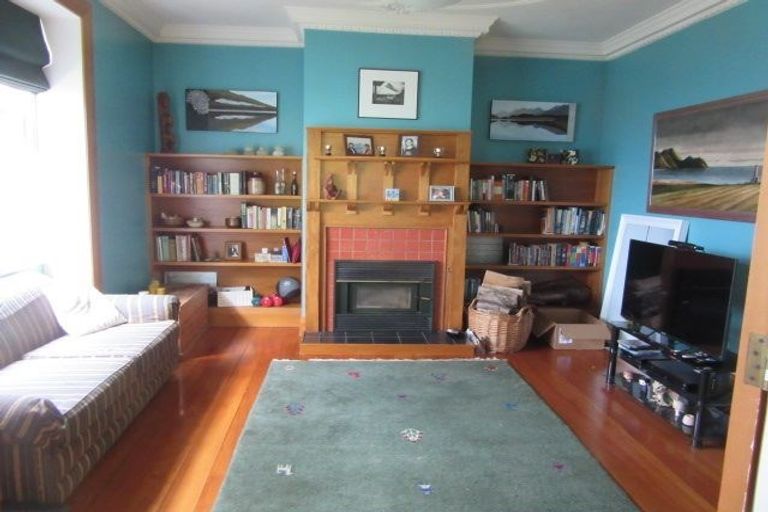 Photo of property in 48 Ferry Street, Seatoun, Wellington, 6022