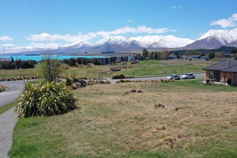 Photo of property in 35 D'archiac Drive, Lake Tekapo, 7999