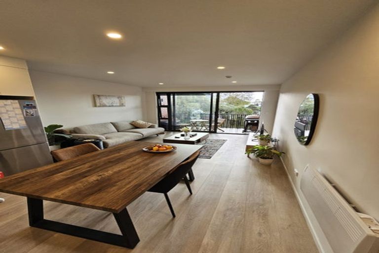 Photo of property in 203/2a Matatiki Street, Northcote, Auckland, 0627