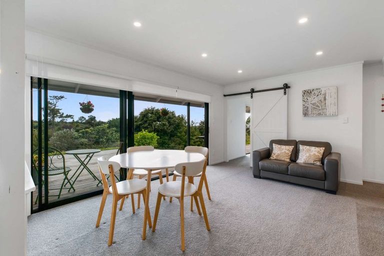 Photo of property in 117 Paremoremo Road, Lucas Heights, Auckland, 0632