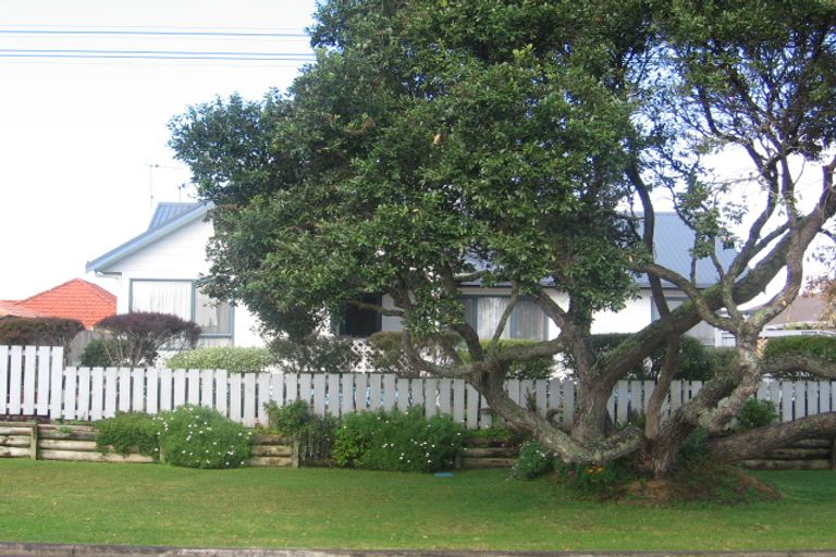 Photo of property in 9 Raumati Crescent, Onerahi, Whangarei, 0110