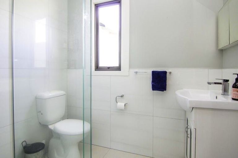 Photo of property in 12 Napier Road, Terrace End, Palmerston North, 4410