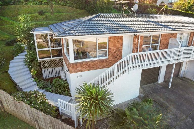Photo of property in 1/29 King Richard Place, Browns Bay, Auckland, 0630