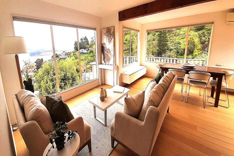 Photo of property in 10 Selwyn Parade, Lyttelton, 8082