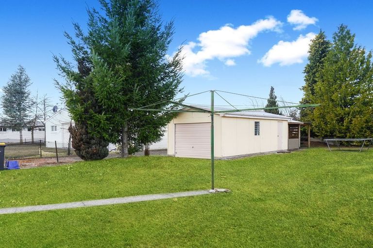 Photo of property in 12 Sealy Street, Twizel, 7901