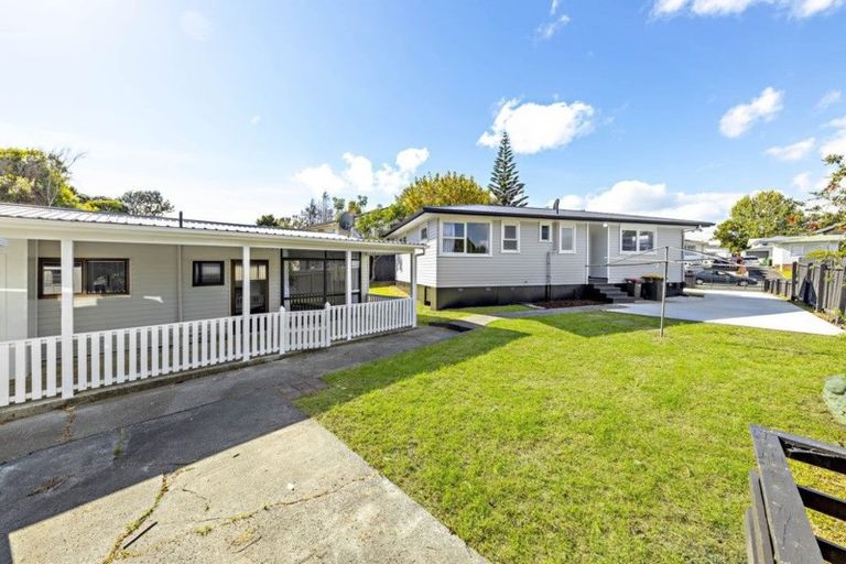 Photo of property in 14 Gainsborough Street, Manurewa, Auckland, 2102