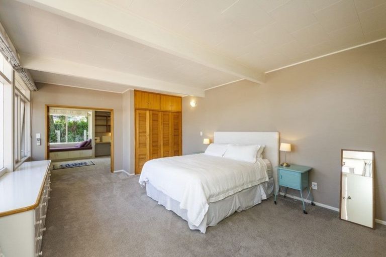 Photo of property in 23 Surrey Crescent, Hokowhitu, Palmerston North, 4410