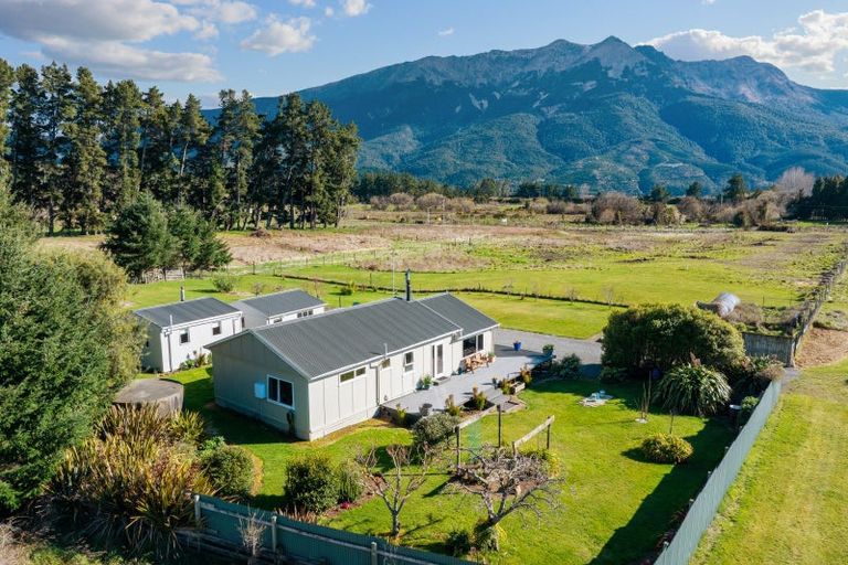 Photo of property in 22 Saltwater Lane, Wairau Valley, Blenheim, 7271