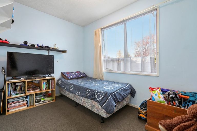 Photo of property in 35a Kuaka Crescent, Bromley, Christchurch, 8062