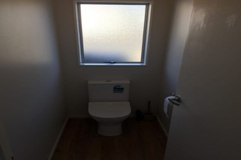 Photo of property in 5 Hookway Grove, Paraparaumu, 5032