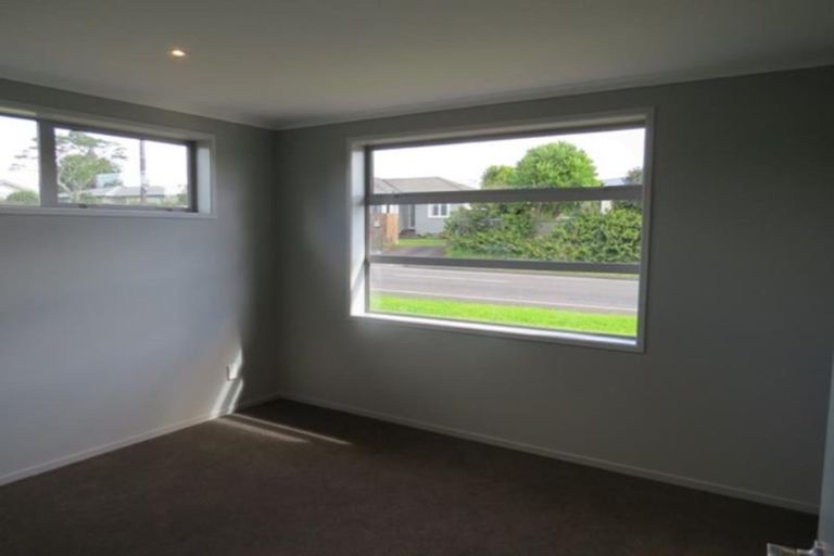 Photo of property in 461-465 Carrington Street, Upper Vogeltown, New Plymouth, 4310