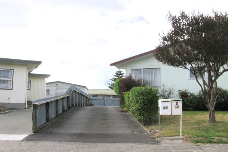 Photo of property in 2/96 Wynyard Crescent, Tamatea, Napier, 4112