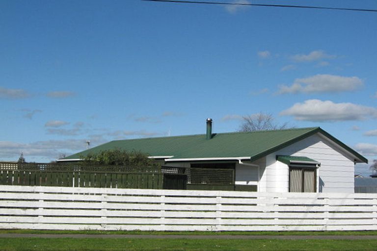 Photo of property in 37 Pukepapa Road, Marton, 4710