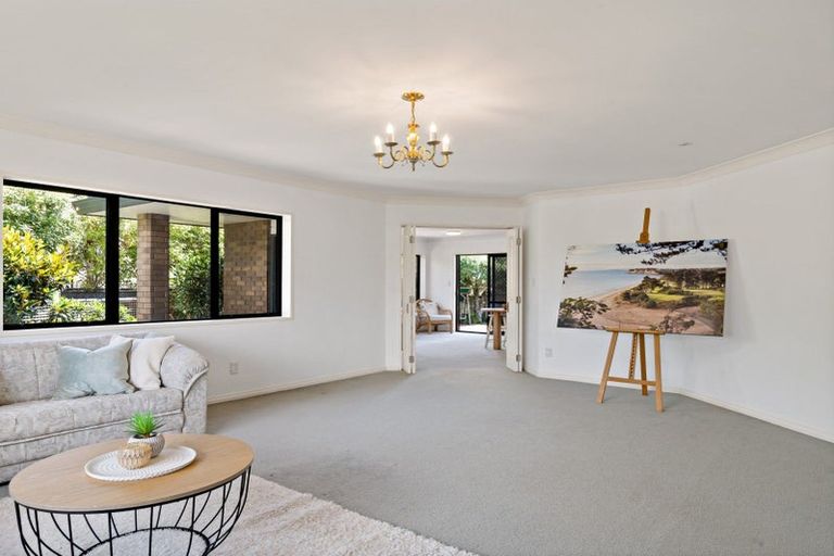Photo of property in 31 Gilberd Place, Torbay, Auckland, 0630