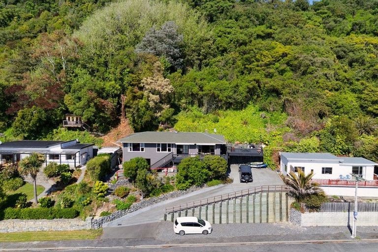 Photo of property in 162 Torquay Street, Kaikoura, 7300