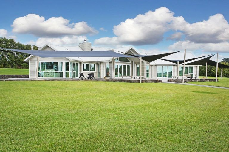 Photo of property in 80a Blackbridge Road, Karaka, Papakura, 2580